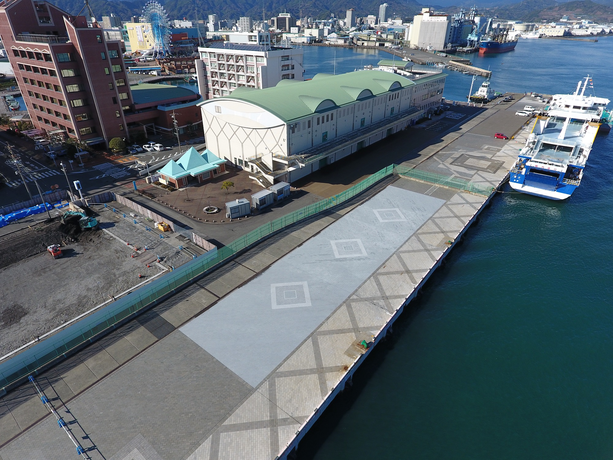 静岡県清水港管理局様より、優良技術者部門にて局長表彰をいただきました！