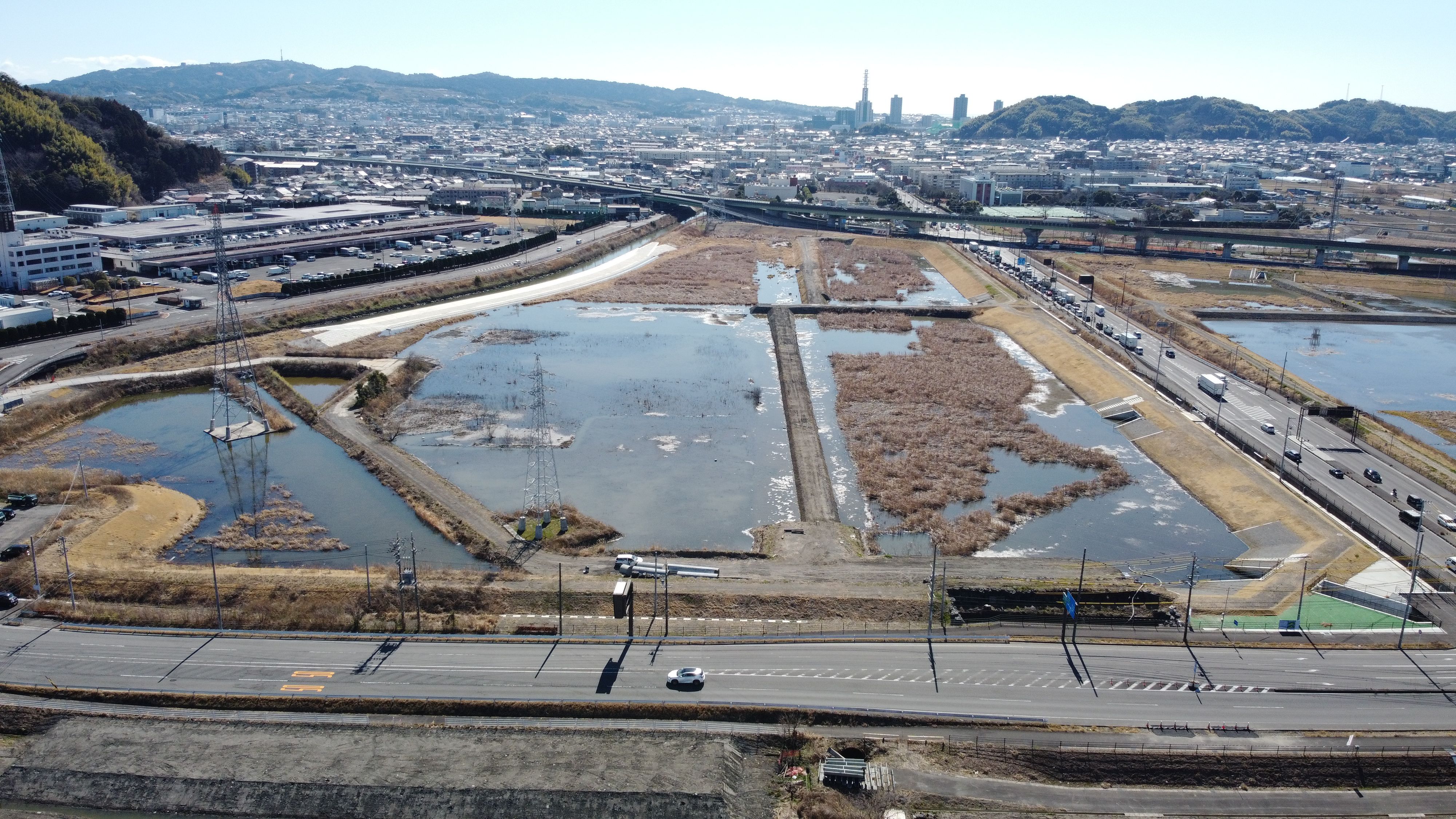 令和3年度　二級河川巴川（麻機遊水地）総合治水対策工事（加藤島エリア掘削工）