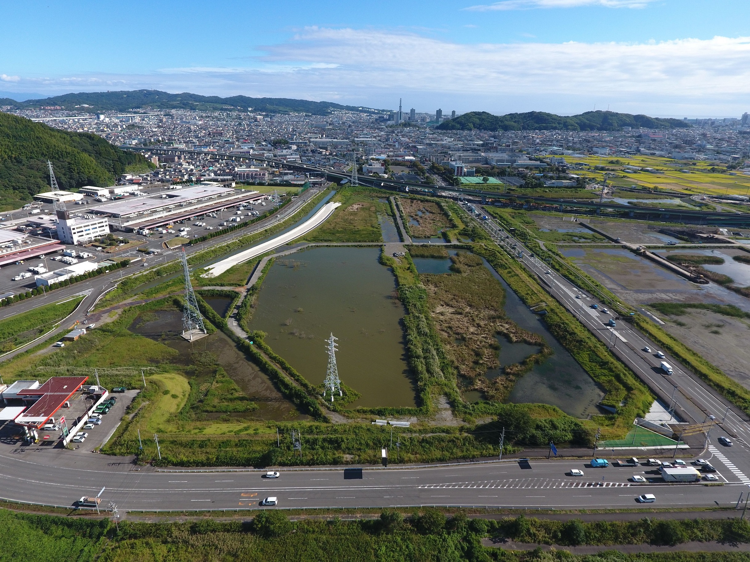 令和3年度　二級河川巴川（麻機遊水地）総合治水対策工事（加藤島エリア掘削工）