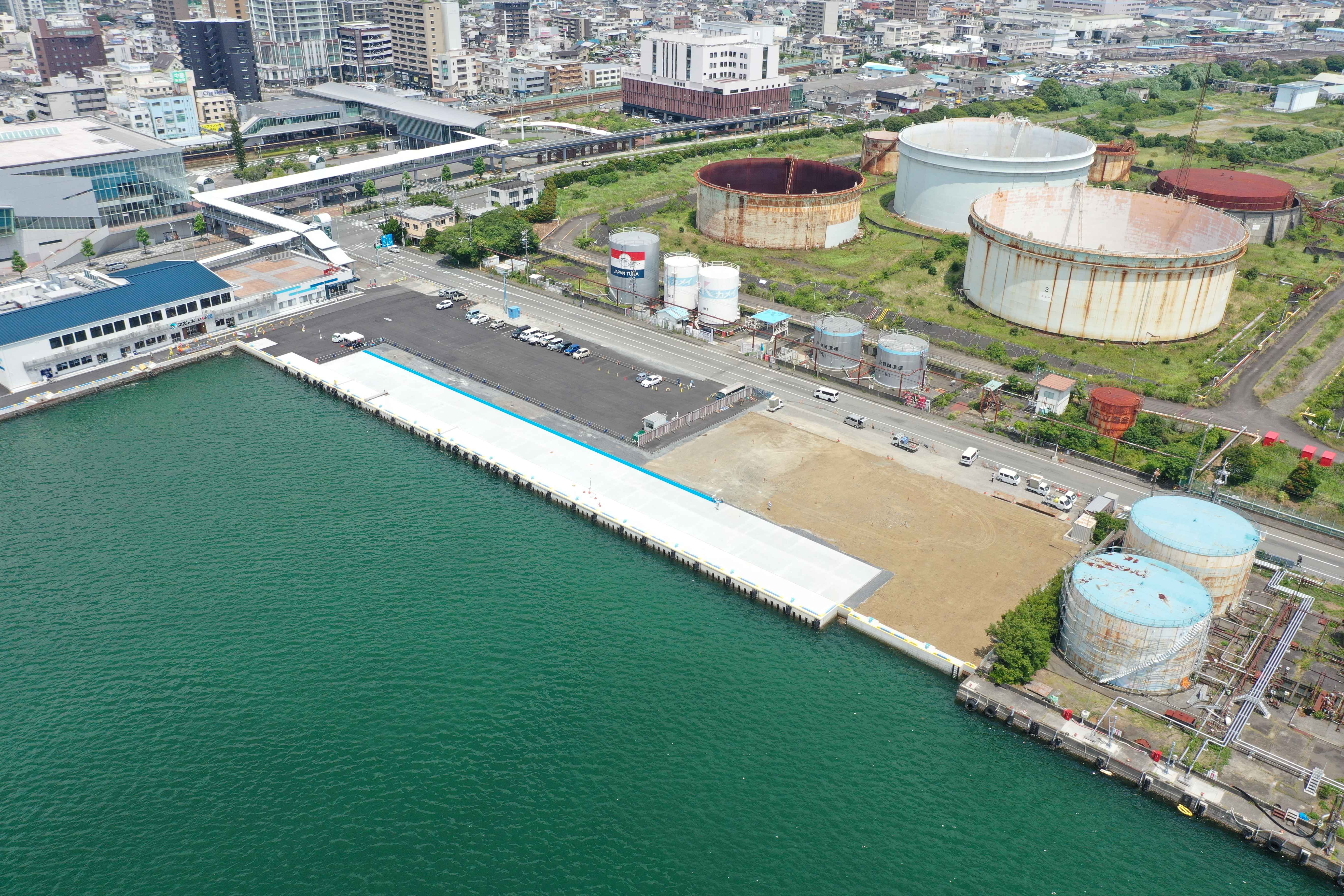 令和６年度　清水港改修江尻新岸壁新設工事（上部工）・（取合工）