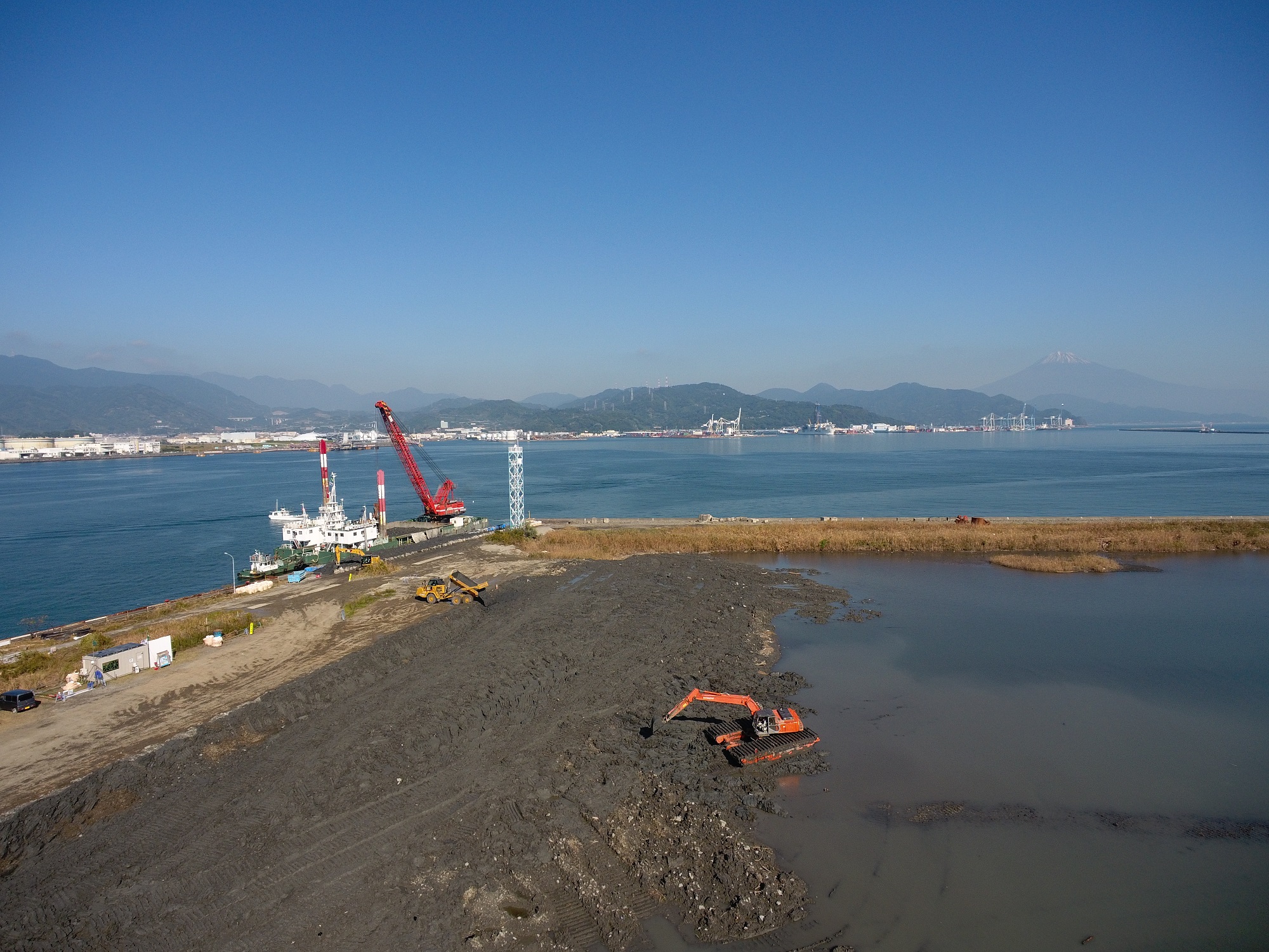 清水港日の出地区整備工事（浚渫）