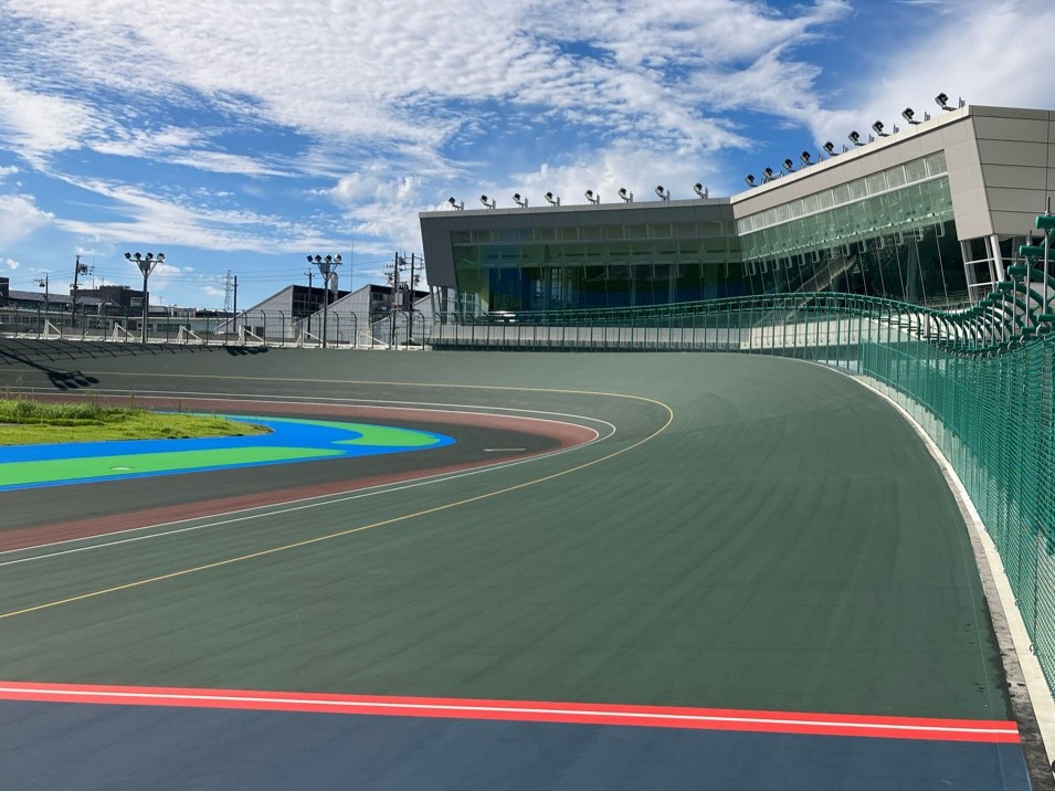 静岡競輪場競走路改修工事