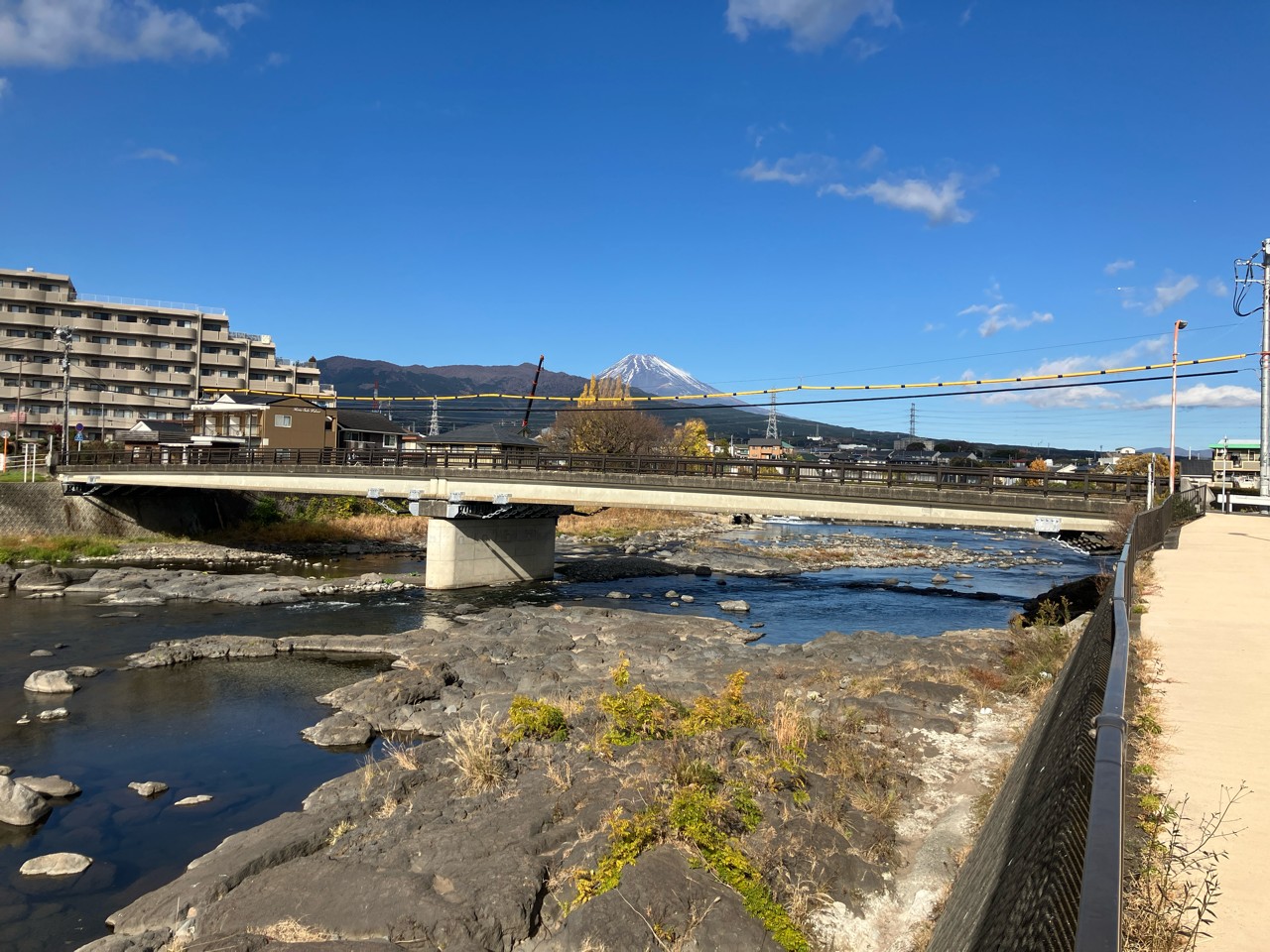 令和６年度　三島富士線橋梁耐震対策工事（牧堰橋耐震補強・補修工）