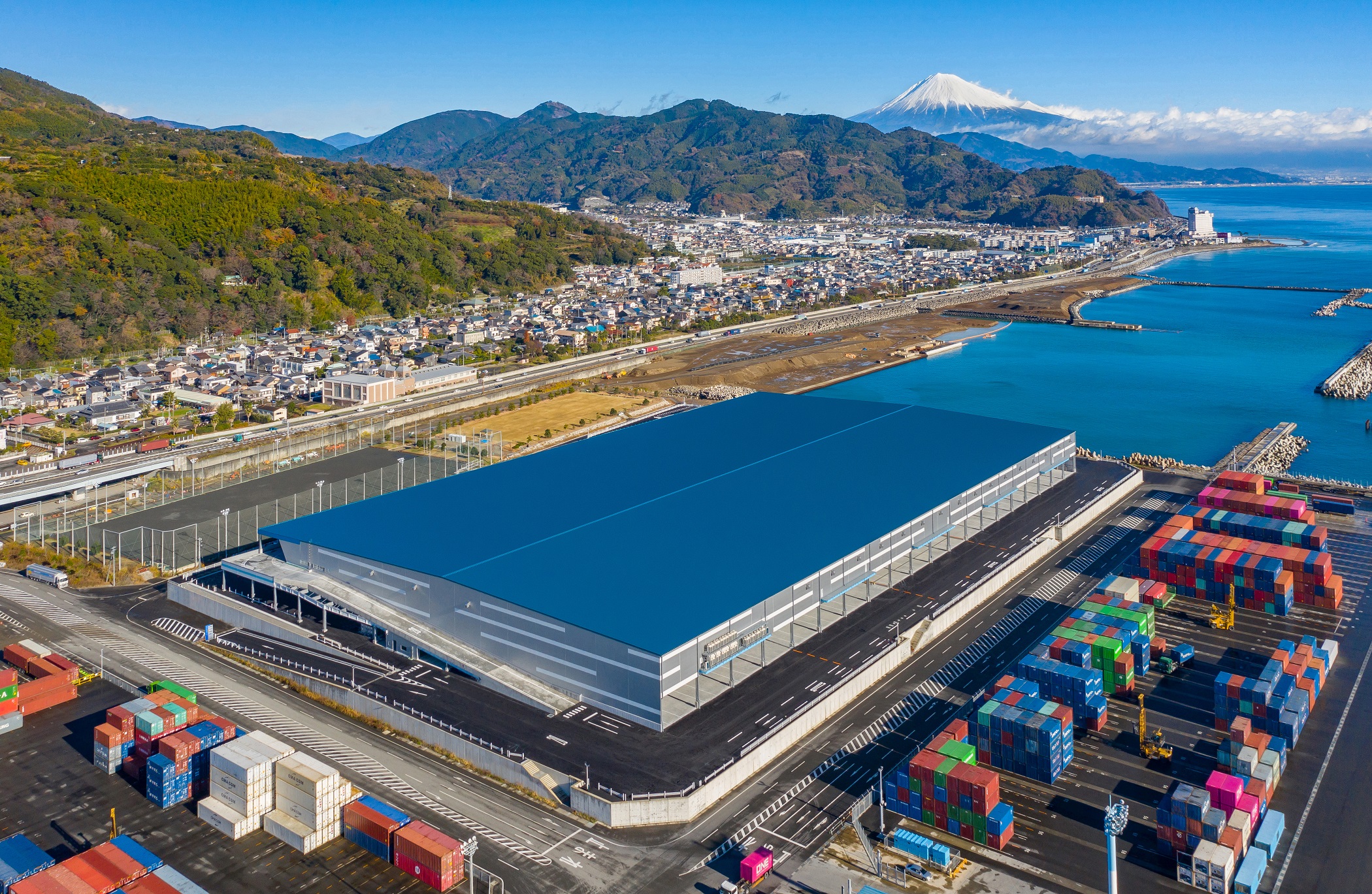 新興津国際物流センター