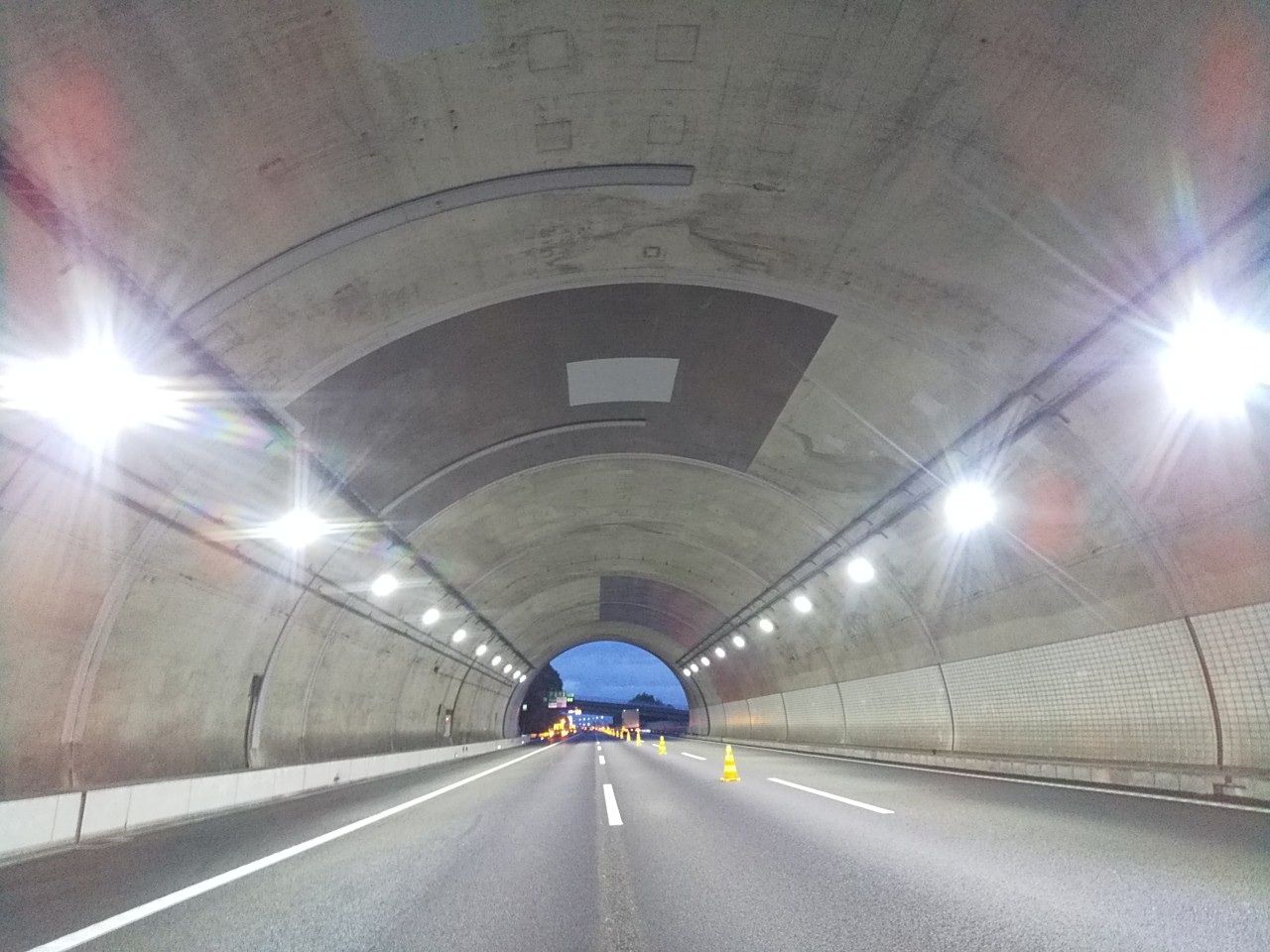 新東名高速道路　富士管内コンクリート構造物補修工事（2020年度）